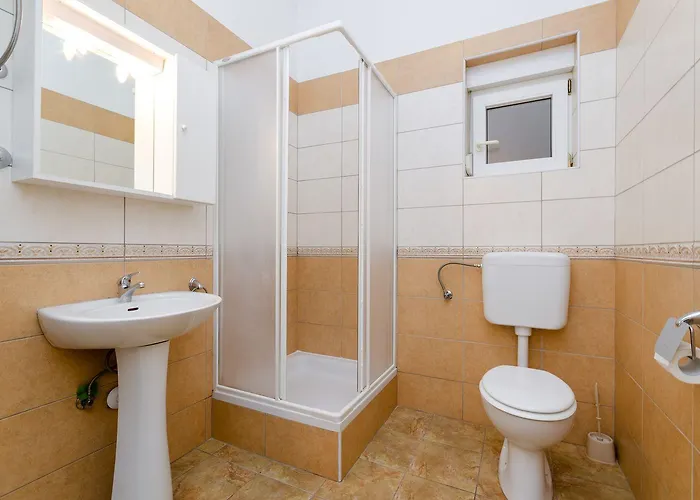 Appartement Beschauliches Nur 100 Meter Zum Mit Privater Terrasse, Parkplatz