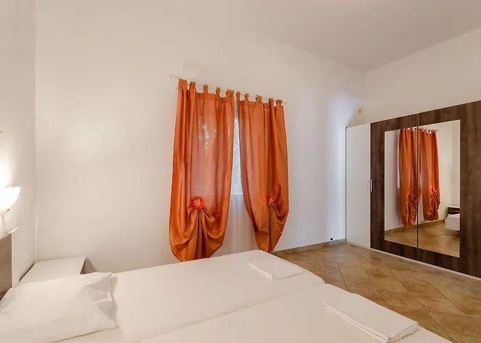 Appartement Beschauliches Nur 100 Meter Zum Mit Privater Terrasse, Parkplatz *