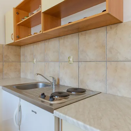 Apartment Beschauliches Nur 100 Meter Zum Mit Privater Terrasse, Parkplatz